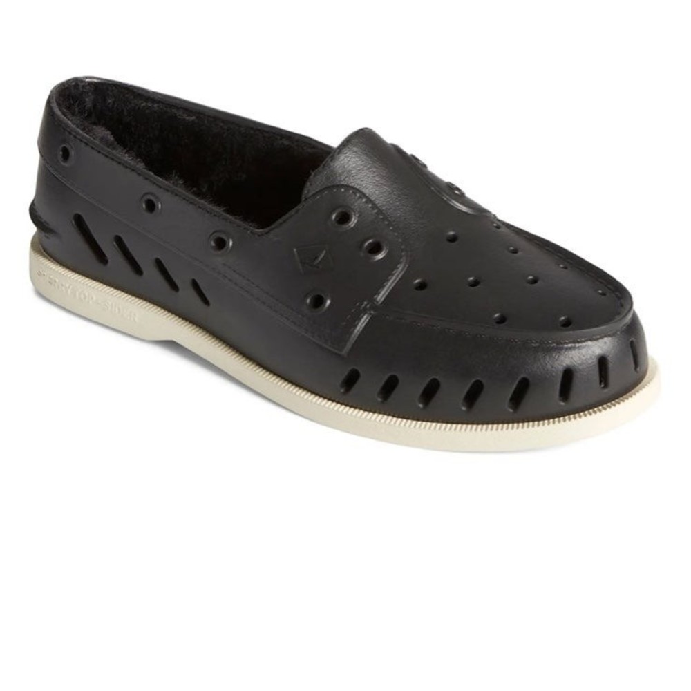 Sperry Top Sider Perforated Faux Fur Lined Boat Shoe NIB